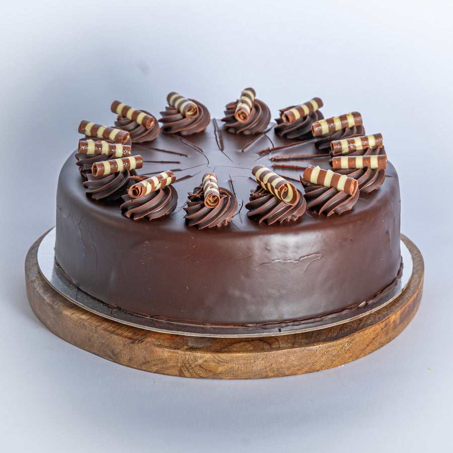 Best Kinder Cake - Kinder Chocolate Frosting - Sweetly Cakes